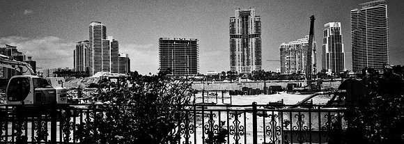 3328_FILM_BW_LR_MIAMIPORT_USA_FL_08_19.tif