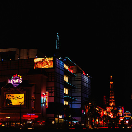 2321_FM_COLOR_NV_02_12.jpg