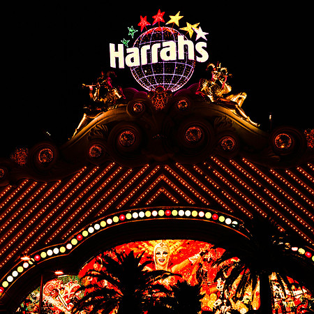 2323_FM_COLOR_NV_02_1.jpg