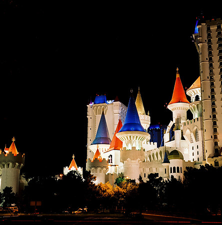 2327_FM_COLOR_SQ_Las_Vegas_NV_02.jpg