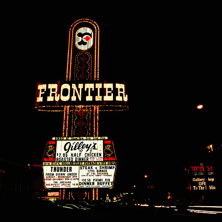2321_FM_COLOR_NV_02_2.jpg