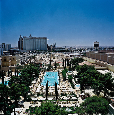 36057_FM_COLOR_VEGAS_NEVADA_03.jpg