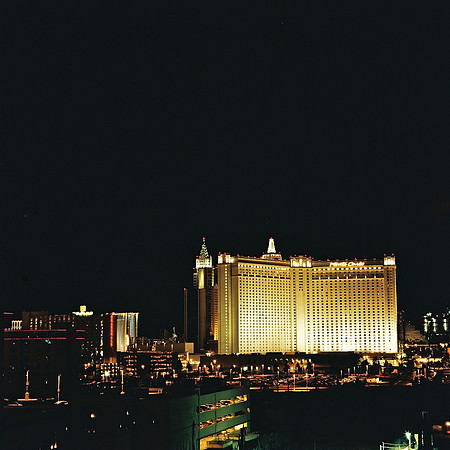 36055_FM_COLOR_VEGAS_NEVADA_03_1.jpg