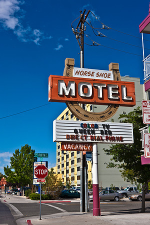 0022_DG_Reno_Nevada_Usa_20095L8Y9308