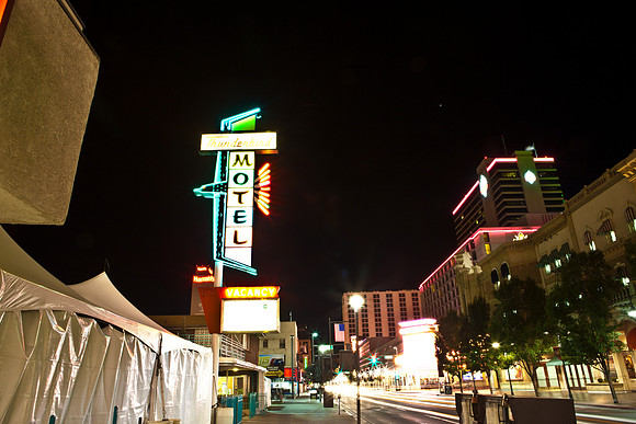 0022_DG_Reno_Nevada_Usa_20095L8Y9744
