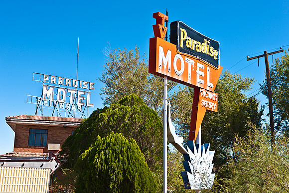 0032_SANTA_FE_TO_ALMERIDO_TO_DALLAS_TEXAS_0032_DG_Tucumcari_Route_66_40_New_Mexico_MN_USA_2009_5L8Y7285