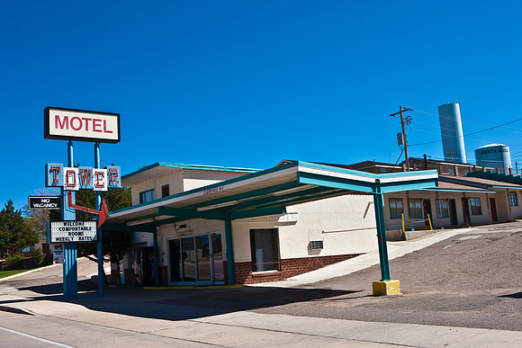 0032_SANTA_FE_TO_ALMERIDO_TO_DALLAS_TEXAS_0032_DG_Santa_Rosa_Route_66_New_Mexico_MN_USA_2009_5L8Y7149