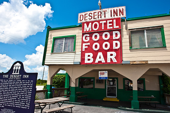 0014_DG_Yeehan_Junction_Desert_In_FL_USA_2009_5L8Y0066