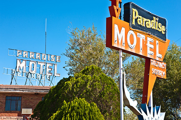 0032_SANTA_FE_TO_ALMERIDO_TO_DALLAS_TEXAS_0032_DG_Tucumcari_Route_66_40_New_Mexico_MN_USA_2009_5L8Y7283