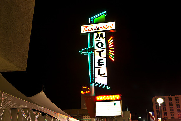 0022_DG_Reno_Nevada_Usa_20095L8Y9745