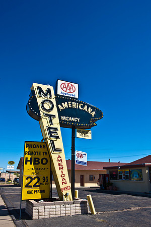 0032_SANTA_FE_TO_ALMERIDO_TO_DALLAS_TEXAS_0032_DG_Tucumcari_Route_66_40_New_Mexico_MN_USA_2009_5L8Y7337