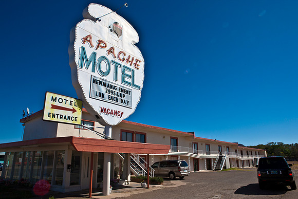 0032_SANTA_FE_TO_ALMERIDO_TO_DALLAS_TEXAS_0032_DG_Tucumcari_Route_66_40_New_Mexico_MN_USA_2009_5L8Y7379