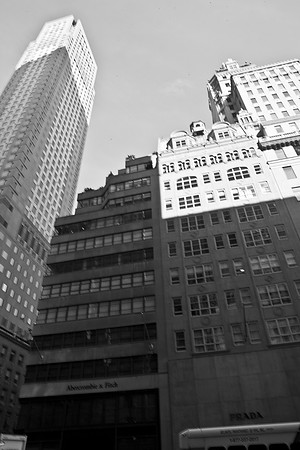 3882_DG_New_York_City_ZV4N1180