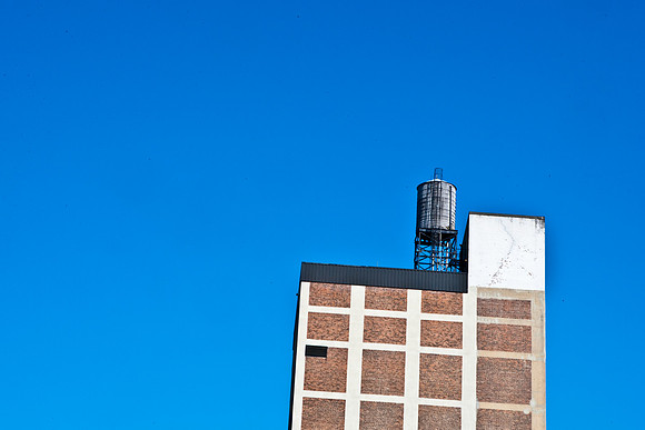 3885_DG_New_York_2010_ZV4N2535