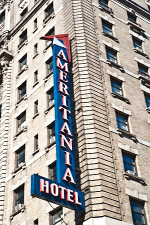 3885_DG_New_York_2010_ZV4N1931