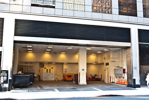 3885_DG_New_York_2010_ZV4N1915