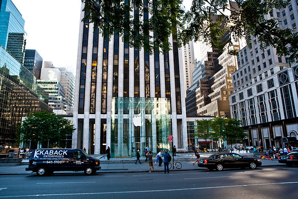 3882_DG_New_York_City_ZV4N1034