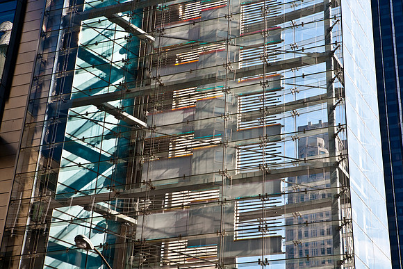 3885_DG_New_York_2010_ZV4N1815