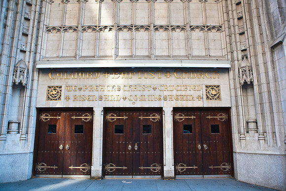 3882_DG_Calvary_Church_New_York_2010_ZV4N1656