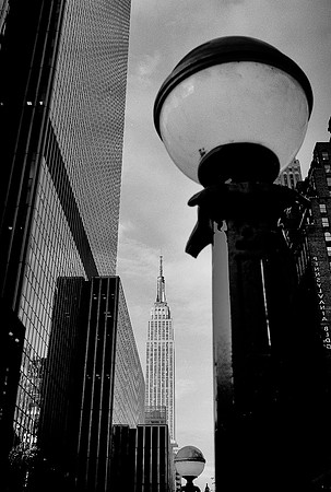 28312_FM_BW_POLYPTYCH_LEICA_NYC_2002_32-36-4.jpg