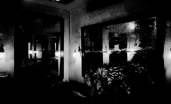 28308_fm_COLOR_POLYPTYCH_leica NYC 2002_19-24-5.jpg