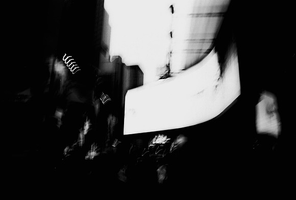 28341_FM_BW_NYC_MOVEMENT_NY_O2_2.jpg