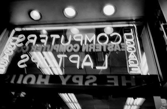 28313_FM_BW_POLYPTYCH_LEICA NYC 2002_12-17-5.jpg