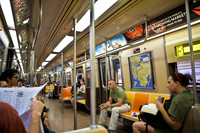 3885_DG_Subway_New_York_2010_ZV4N2625