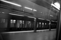 3885_DG_Subway_New_York_2010_ZV4N2713