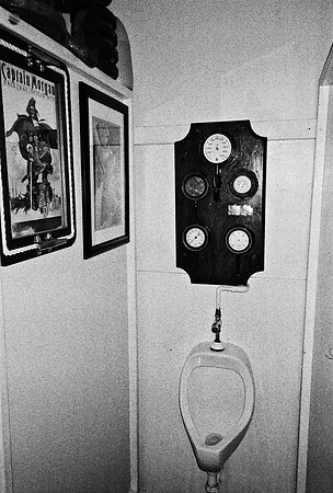 3118_FM_BW_NY_04_22.jpg