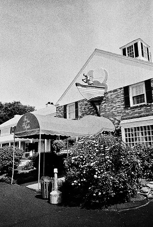 3118_FM_BW_NY_04_26.jpg