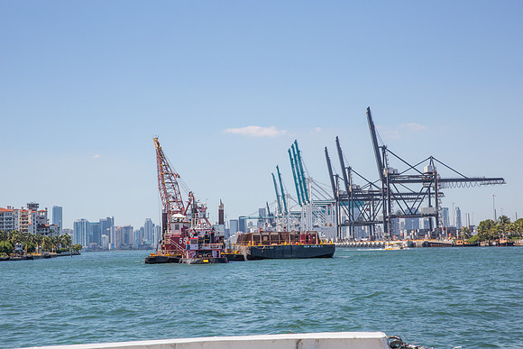 20141018_13_20_23_Miami_Cruise_Line_9C7C5870