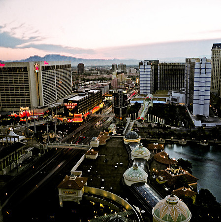 6110_COLOR_SQ_LAS-VEGAS_NEVADA_USA_05.jpg