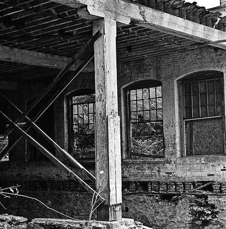 7795_FM_COLOR_MILLSVILLE_PA_2004_1.jpg