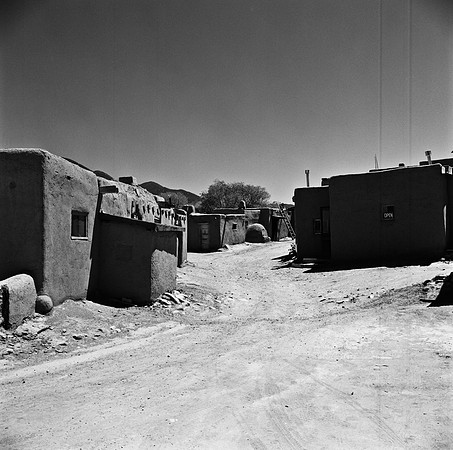 2278_FM_BW_NM_02_4.jpg