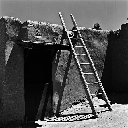 2277_FM_BW_NM_02_5.jpg