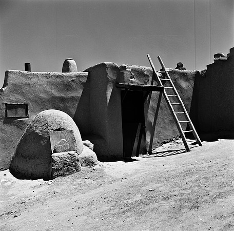 2277_FM_BW_NM_02_4.jpg