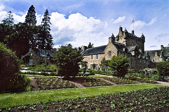 37584_SL_COLOR_BOX_II_MAILOCK_SCOTLAND_1997