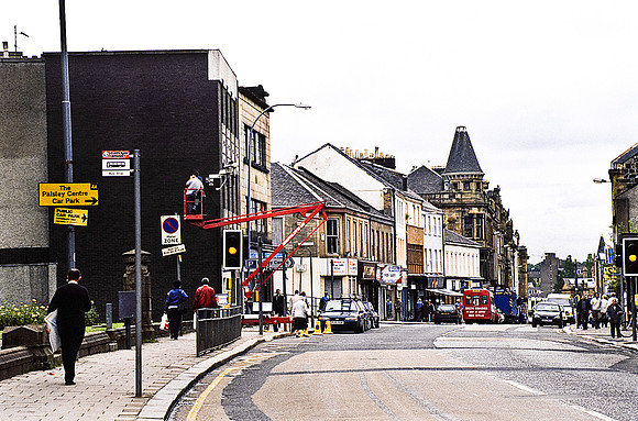 37557_SL_COLOR_BOX_II_CALZEAN_CASTLE_PAISLEY_SCOTLAND_1997_3