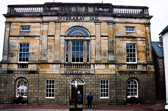 37561_SL_COLOR_BOX_II_INVERARY_CASTLE_SCOTLAND_1997