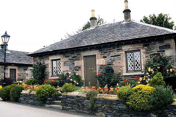 37556_SL_COLOR_BOX_II_LACKLOMAN_SCOTLAND_1997_2