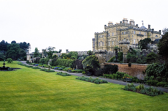 37557_SL_COLOR_BOX_II_CALZEAN_CASTLE_PAISLEY_SCOTLAND_1997_2