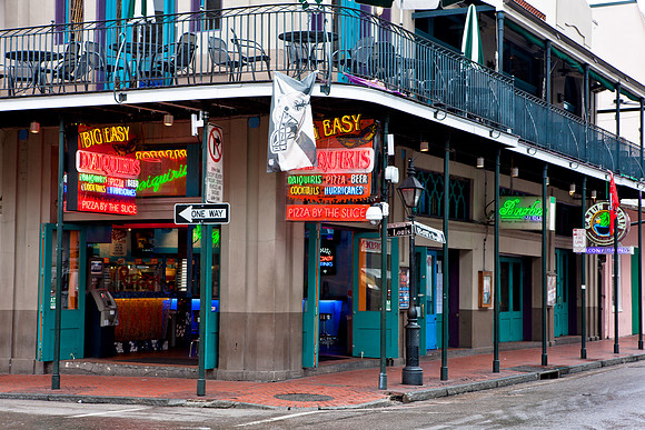20081023_DVD71_DG_USA_New_Orleans_LA_5L8Y0029_full_blead