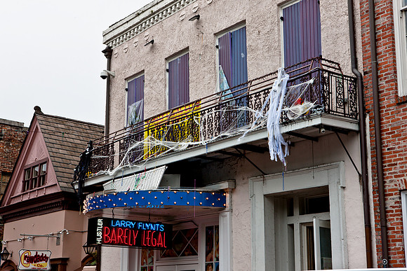 20081023_DVD71_DG_USA_New_Orleans_LA_5L8Y0011_full_blead