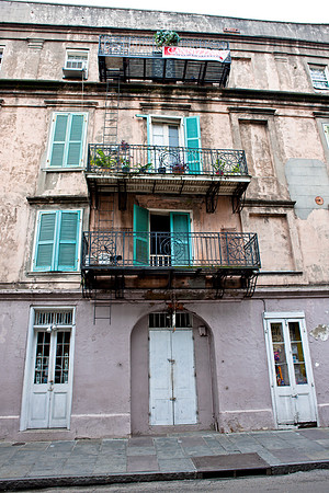 20081023_DVD73_DG_USA_New_Orleans_LA5L8Y0360_full_blead