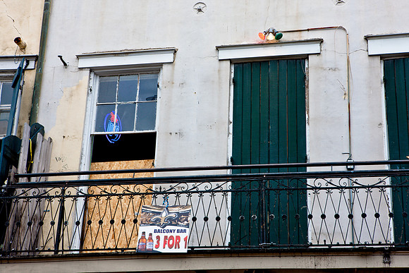 20081023_DVD71_DG_USA_New_Orleans_LA_5L8Y9843_full_blead