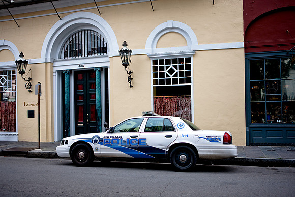 20081023_DVD74_DG_USA_New_Orleans_LA5L8Y0399_full_blead