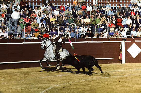 37724_SL_COLOR_BOX_II_MADRID_SPAIN_1986_6