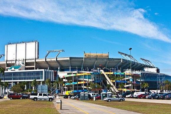 3134_DG_Dolphin_Stadium_Miami_FL_5L8Y4593