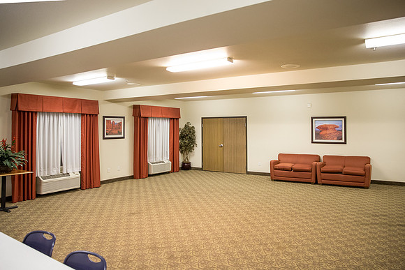 20140831_21_41_22_Hotels_Motels_NightCG3P0082